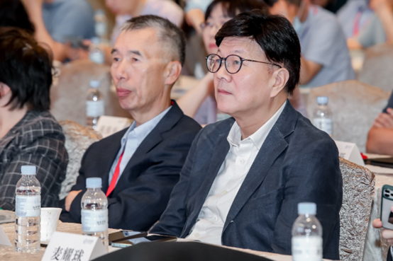 1686886709102919.jpg 1686886706730.jpg