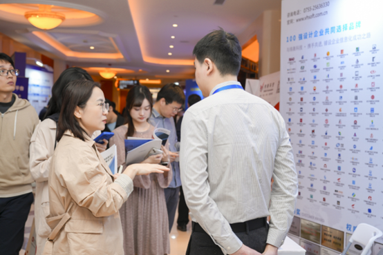 1732605631678697.jpg 1732605628389.jpg